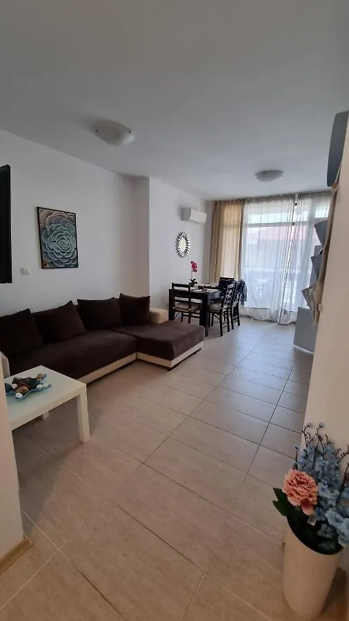 Green Life Beach Resort- Апартамент Фемили 2 소조폴 0*,